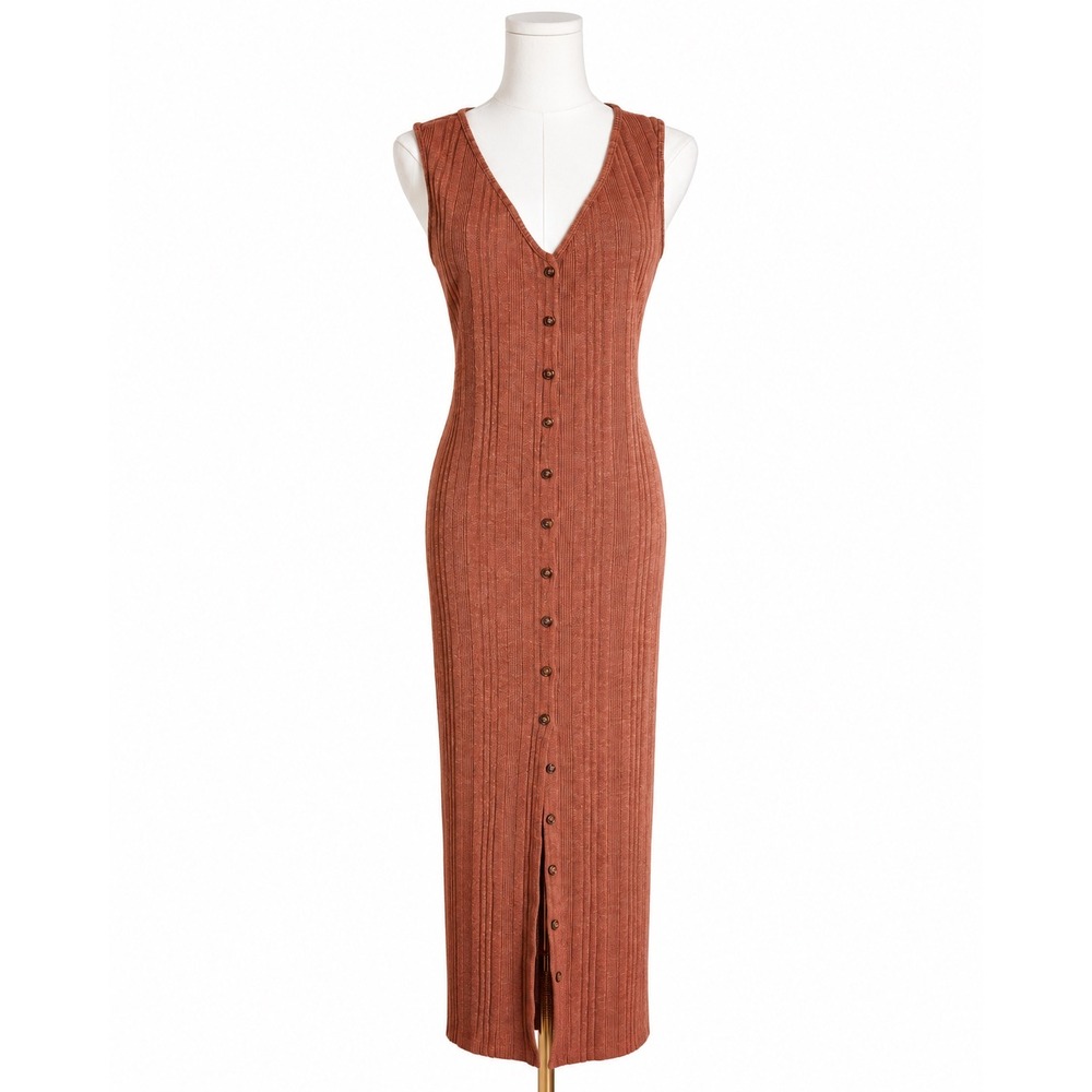 CLEO + WOLF | 90s Style Minimalist Rust Ribbed Button Front Maxi Dress L